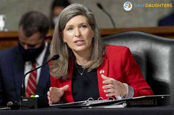 Joni Ernst Height, Weight, Net Worth, Age, Birthday, Wikipedia, Who, Nationality, Biography