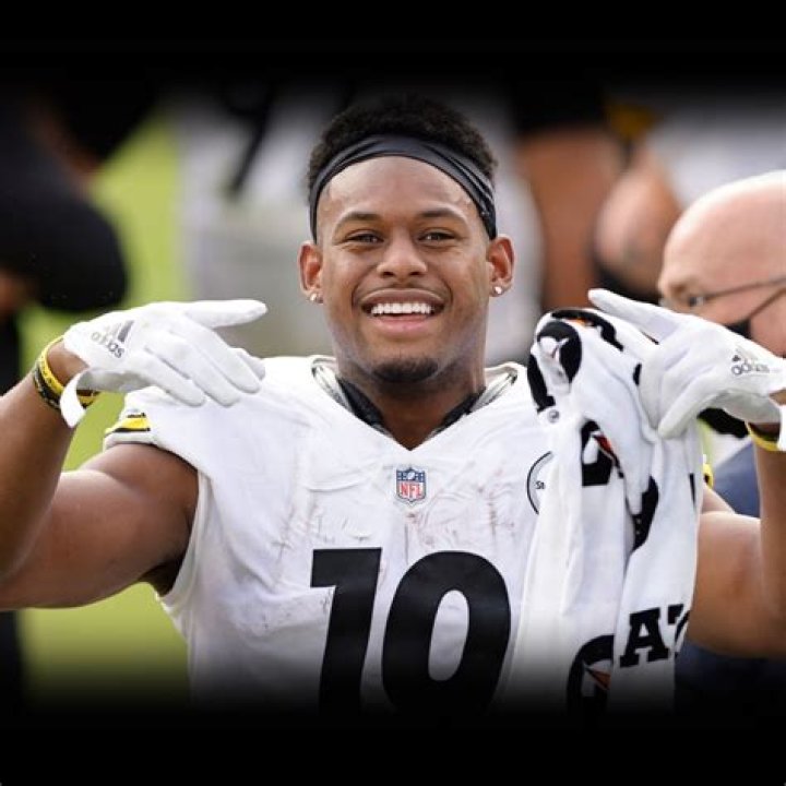 JuJu Smith-Schuster TikTok: Age, Wiki, Biography Height, Girlfriend and Net Worth Facts of American Footballer