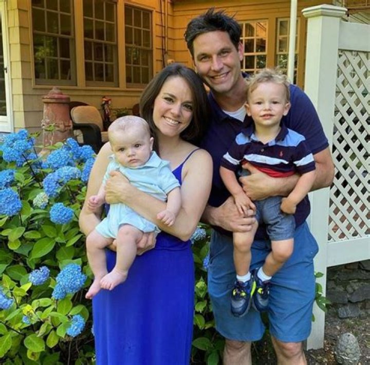 Julia Morales Bio, Wiki, Age, Height, Parents, Husband, Baby, Salary, Net worth, Instagram, Houston Astros