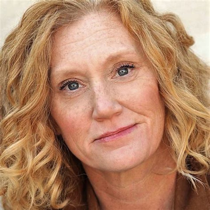 Julie Pearl Net Worth