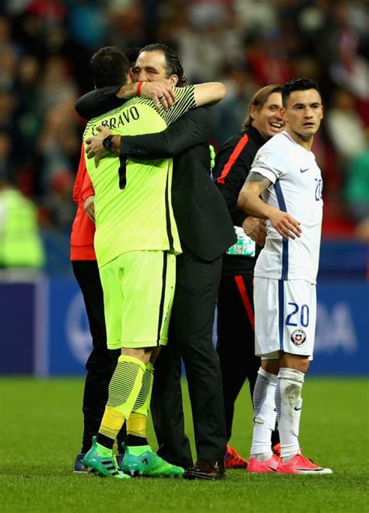 Julie Pizzi Net Worth