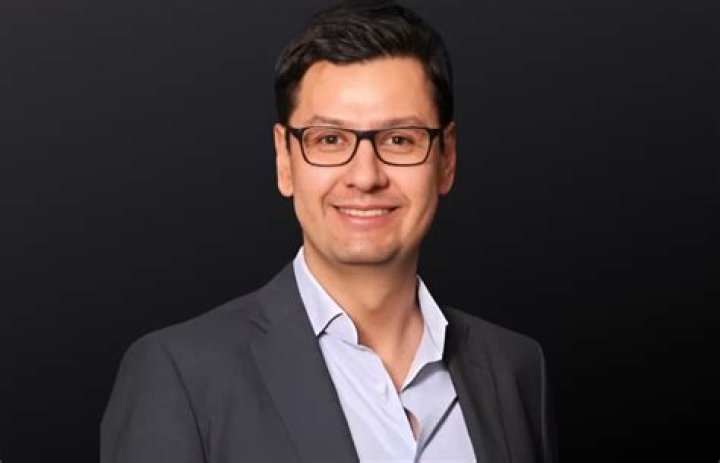 Julio Alejandro Lobato Net Worth