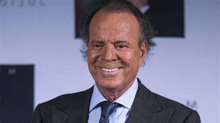 Julio Iglesias Net Worth