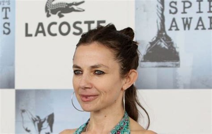 Justine Bateman Net Worth