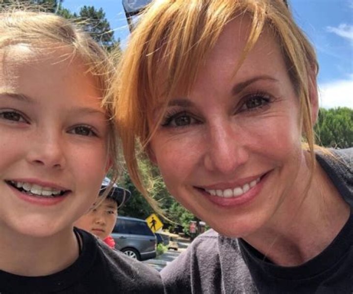 Kari Byron’s Net Worth, Age, Height, Weight, Husband, Kids, Bio-Wiki