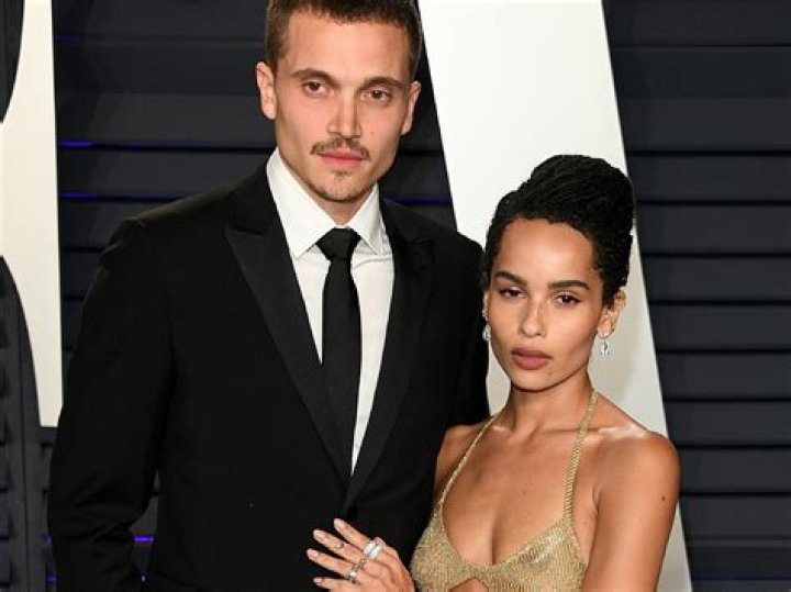 Karl Glusman Height, Weight, Net Worth, Age, Birthday, Wikipedia, Who, Nationality, Biography