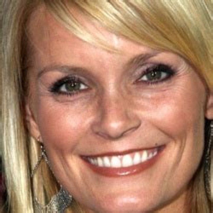 Kelly Packard Height, Weight, Net Worth, Age, Birthday, Wikipedia, Who, Nationality, Biography