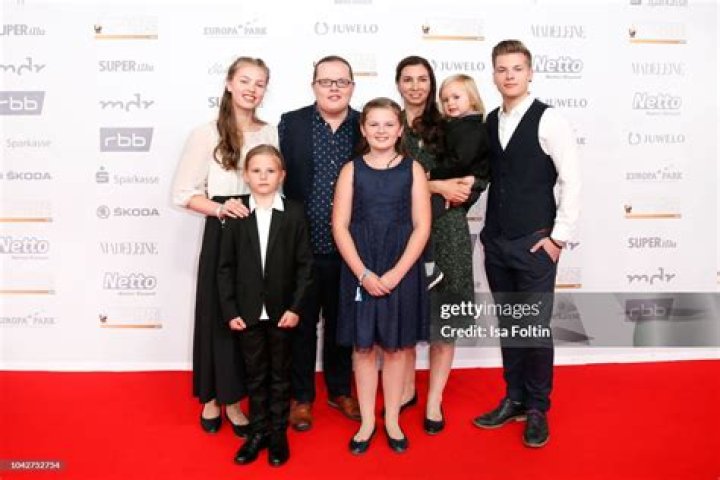 Kira Harms Kelly’s biography, net worth, fact, career, awards and life story