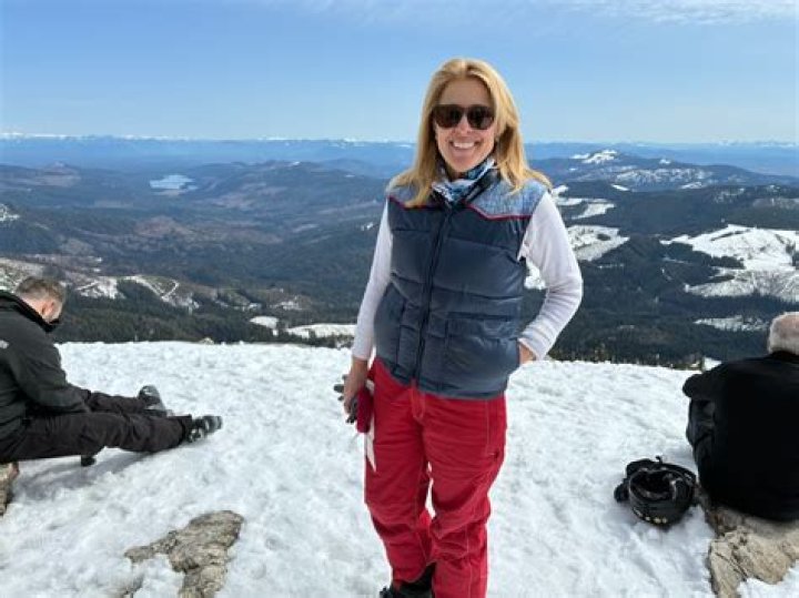 Kris Crocker Bio, Wiki, Age, Height, Family, Husband, Children, KXLY TV , Salary and Net Worth