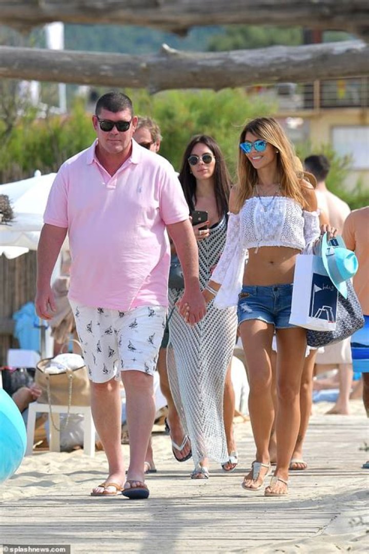 Kylie Lim Bio, Net Worth, James Packer, Boyfriend, Age, Height