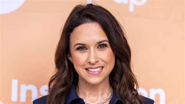 Lacey Chabert: Husband, net worth, tattoos, smoking & body measurements