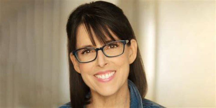 Lara Jill Miller’s Biography – Spouse, Net Worth. Is she married?