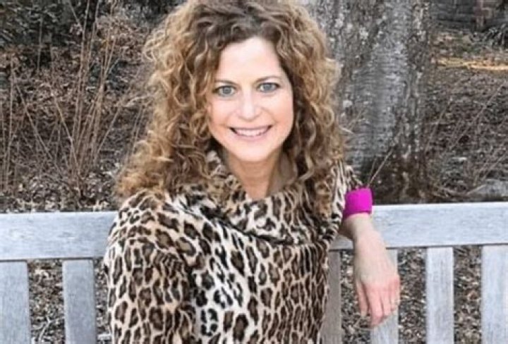 Laura Savini Net Worth