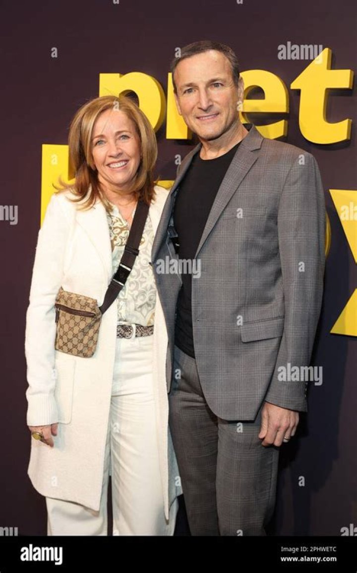 Laurie Hibberd Net Worth