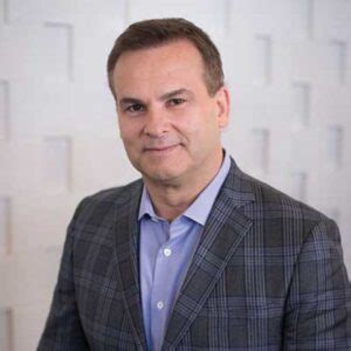 Leon Fontaine Net Worth