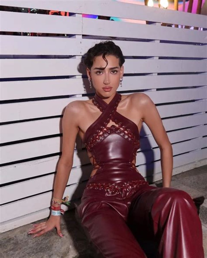 Liana Mendoza Height, Weight, Net Worth, Age, Birthday, Wikipedia, Who, Instagram, Biography