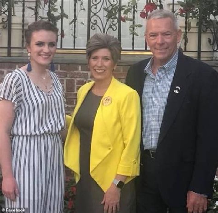 Libby Ernst (Joni Ernst’s Daughter) Bio, Wiki, Age, Husband, and Parents