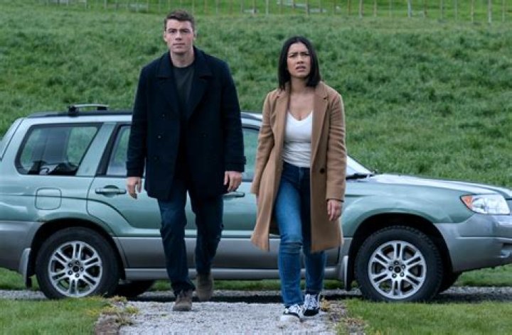 Luciane Buchanan Height | Plays Rose Larkin In ‘The Night Agent’