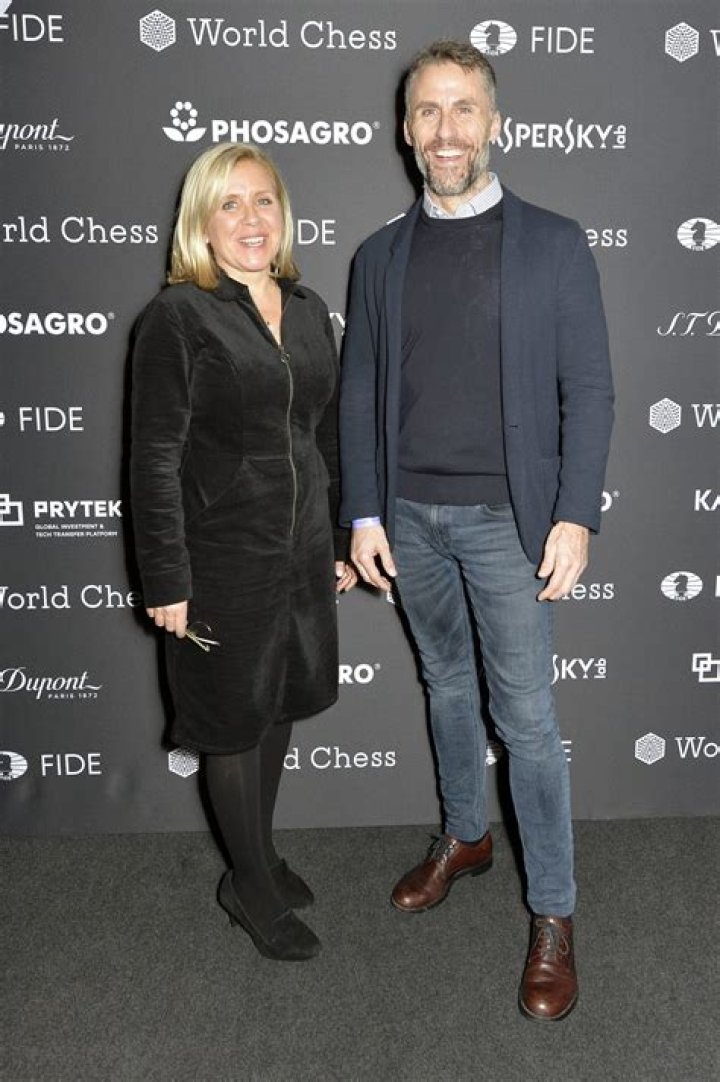 Lucy Hawking Height, Weight, Net Worth, Age, Birthday, Wikipedia, Who, Nationality, Biography