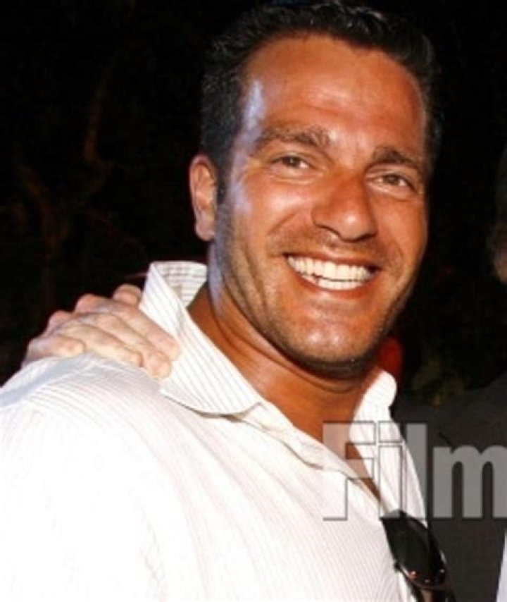 Luis Echagarruga Net Worth