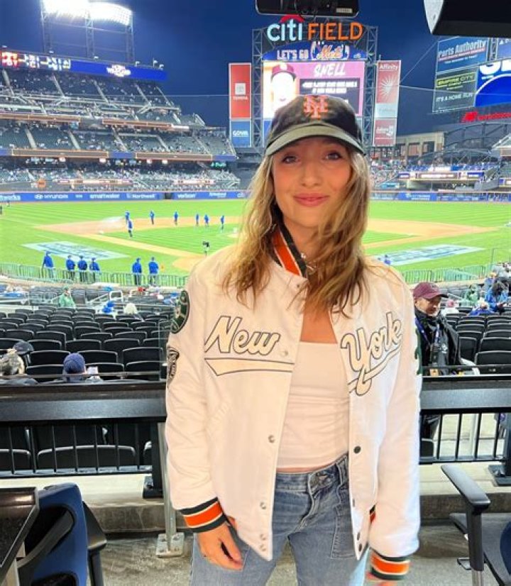 Luna Sophia Bar-Cohen Net Worth