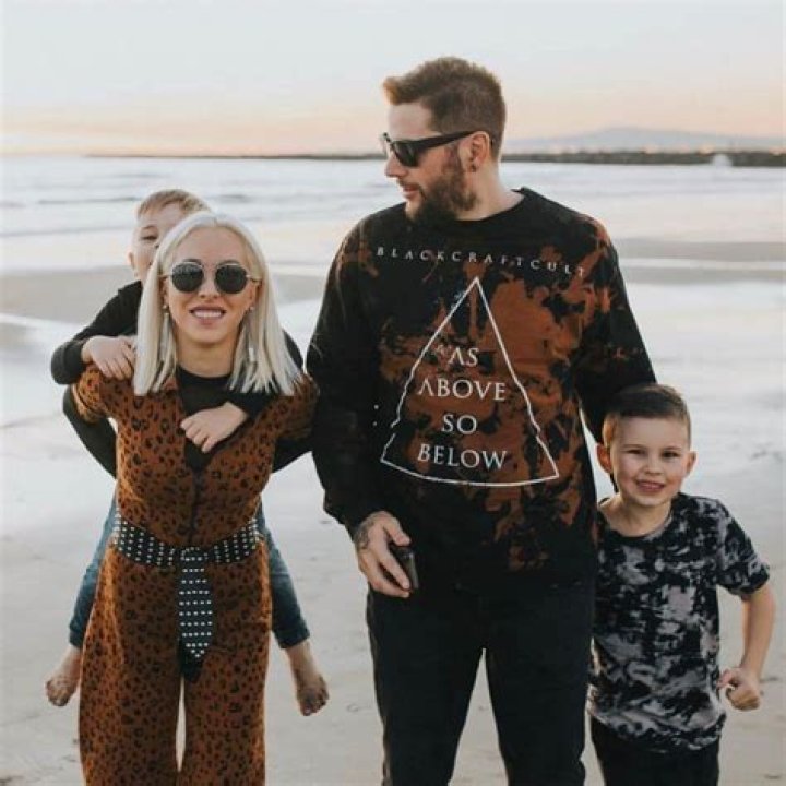 
M Shadows is Married to Wife: Valary Sanders. Kids: River, Cash Sanders 