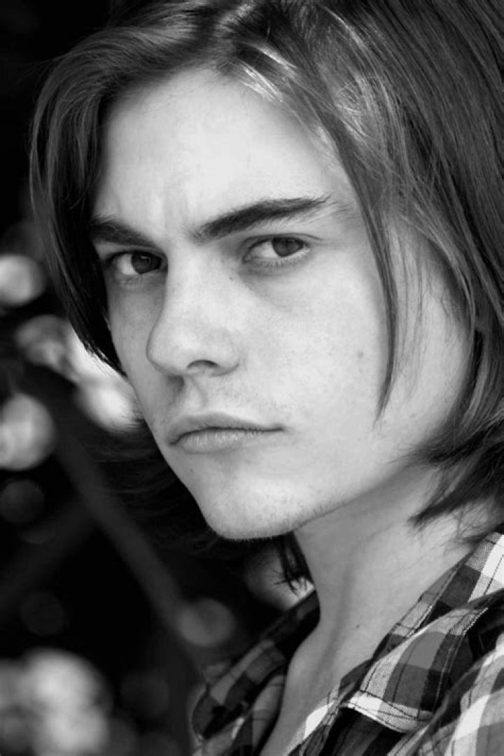 Maximillian Roeg Net Worth