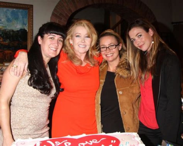 
Melody Thomas Scott Family: Husband Children And Grandkids Revealed 