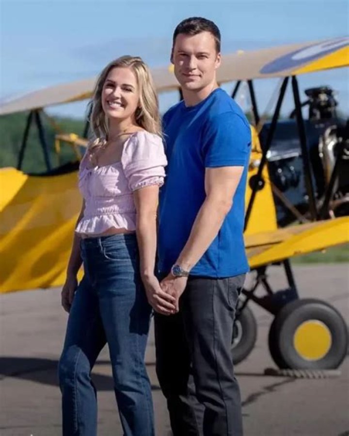 Natalie Hall Height, Weight, Measurements, Bra Size, Shoe Size