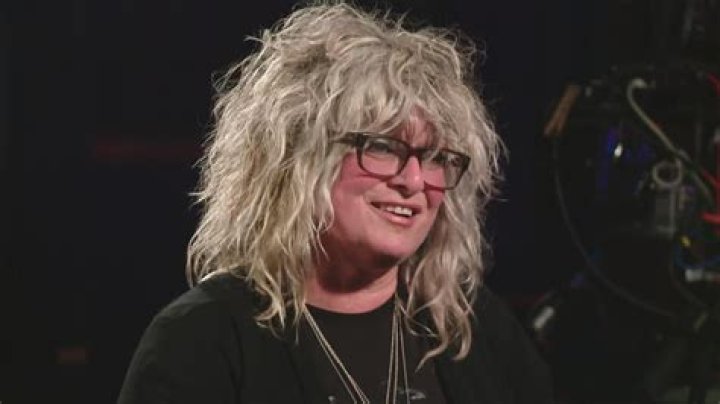Who is Nina Blackwood? Meet American DJ