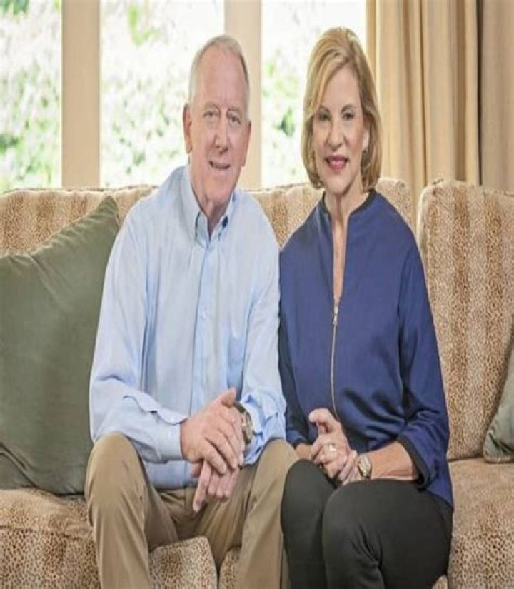 Olivia Manning Net Worth