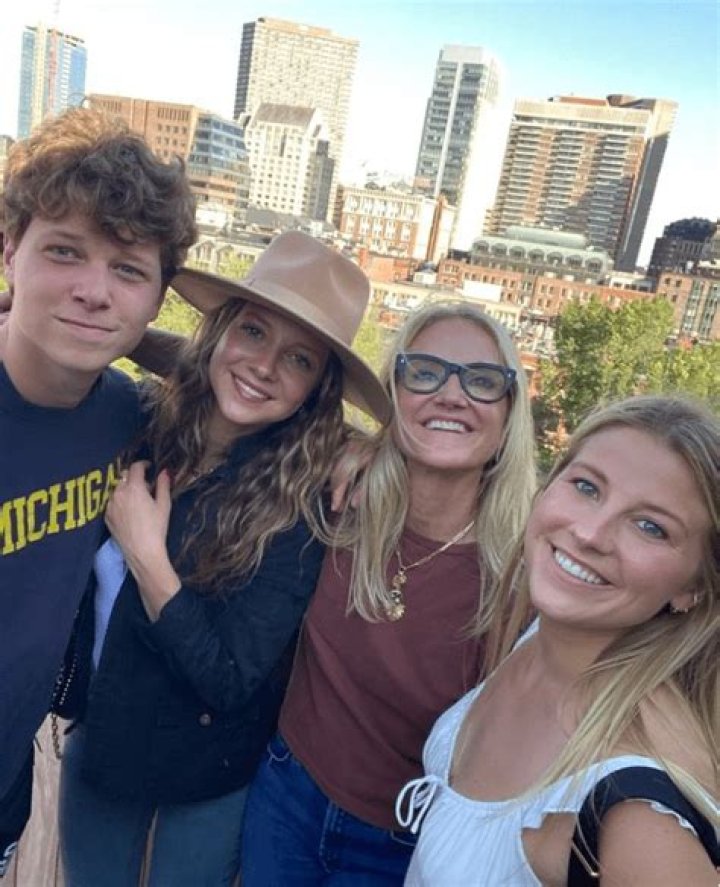 Olivia Mell Net Worth