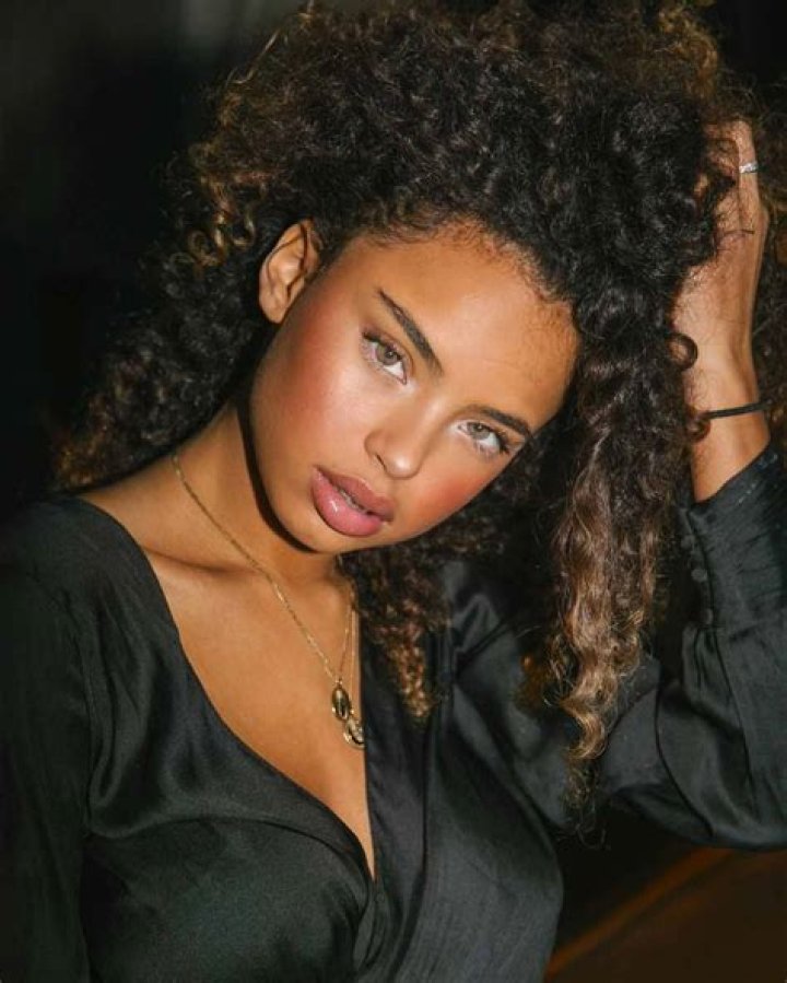 
Paola Lct Height, Weight, Net Worth, Age, Birthday, Wikipedia, Who, Nationality, Biography 