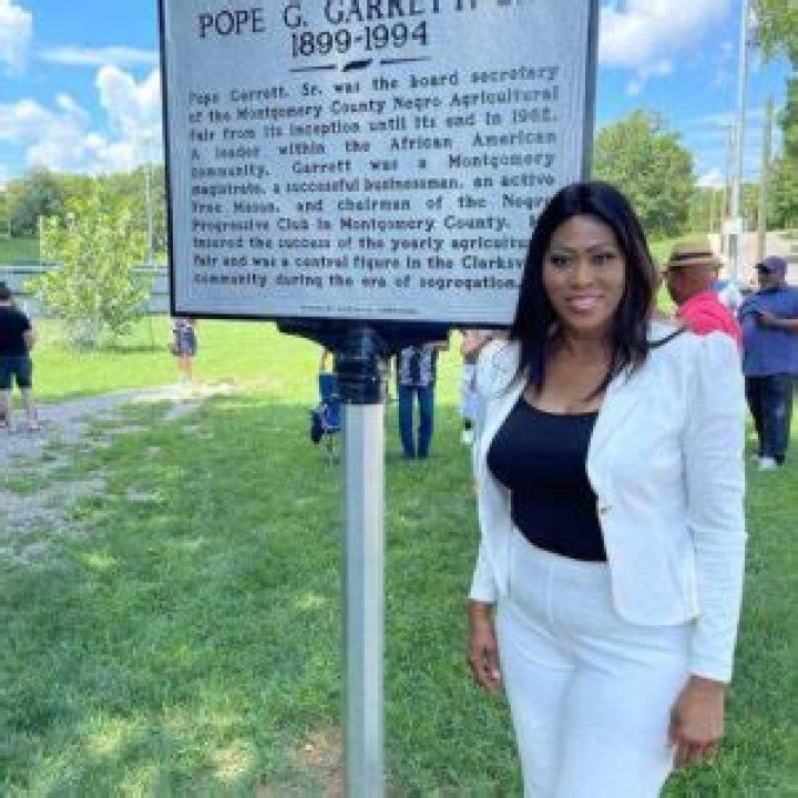 Perrion Roberts Height, Weight, Net Worth, Age, Birthday, Wikipedia, Who, Nationality, Biography