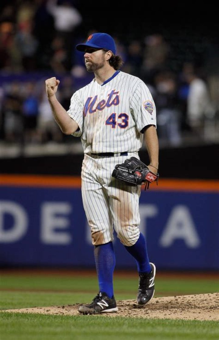 R.A. Dickey Net Worth