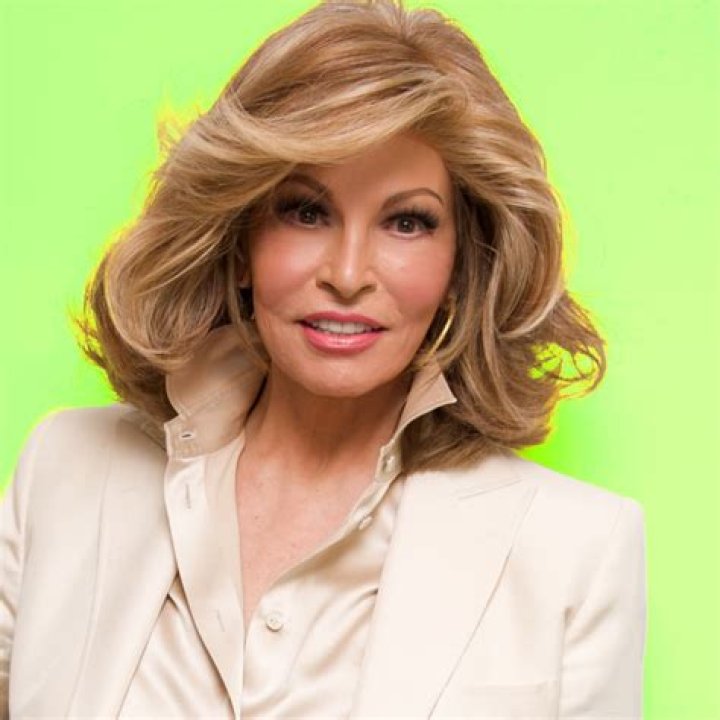 Raquel Bustos Net Worth