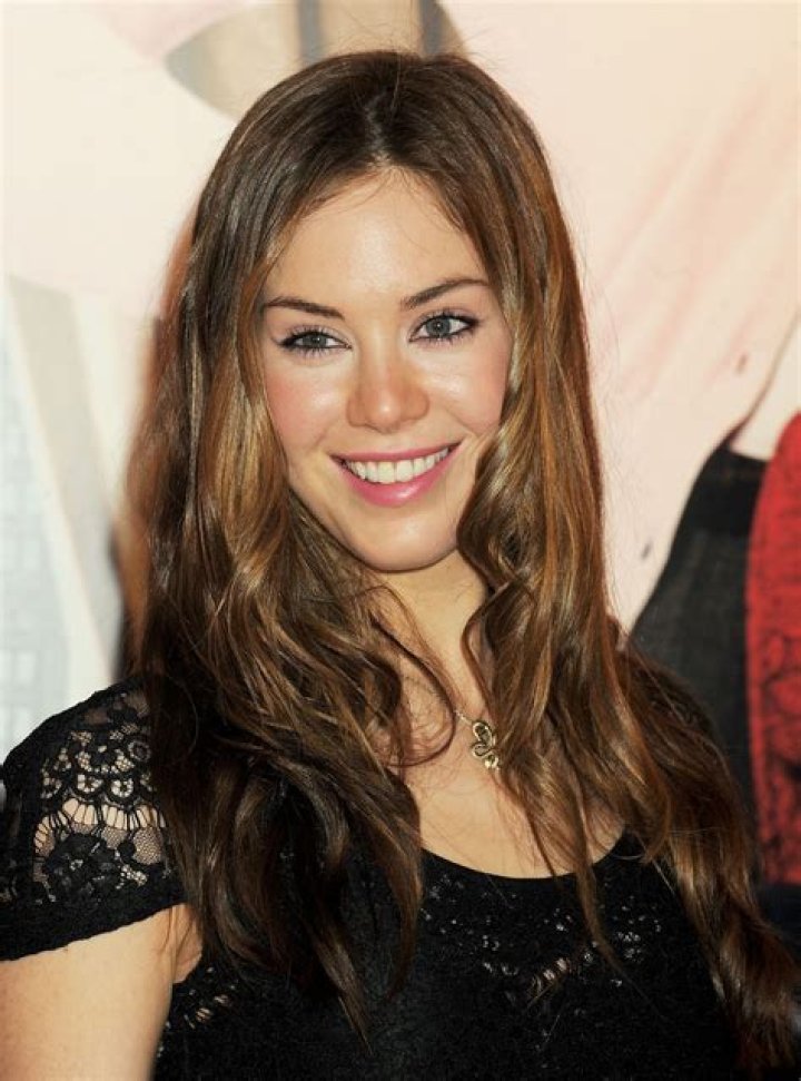 Roxanne McKee Height, Weight, Measurements, Bra Size, Shoe Size