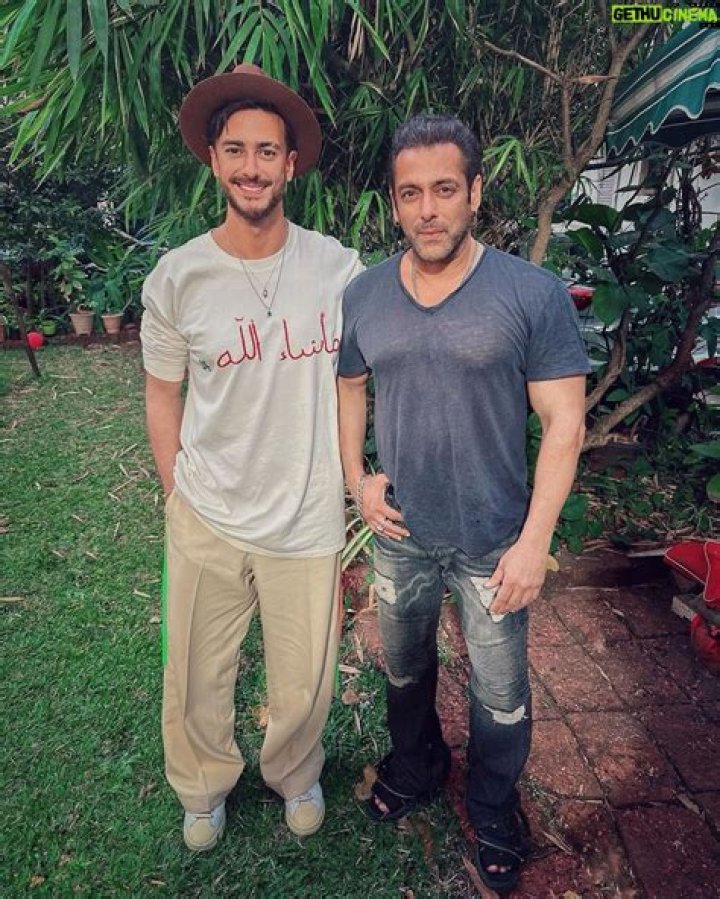 Saad Lamjarred Height, Weight, Body Measurements, Shoe Size