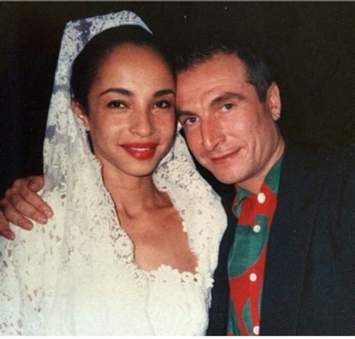 After failed married life with two ex-husbands, who is Sade Adu's boyfriend!