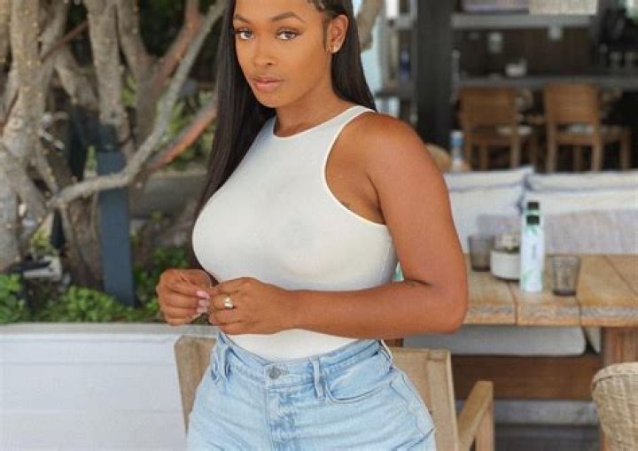 sahlt (Instagram Star) Wikipedia, Bio, Age, Height, Weight, Measurements, Boyfriend, Net Worth, Facts