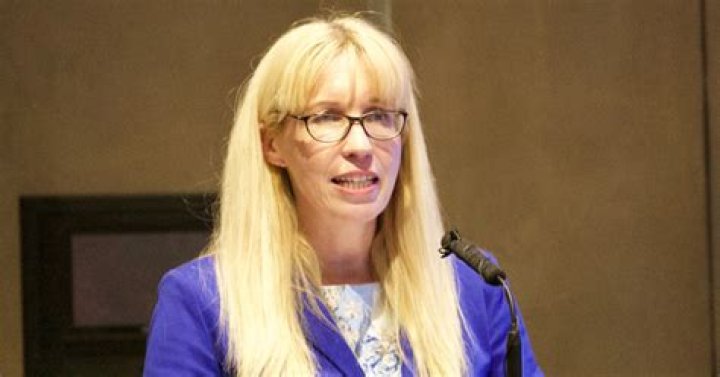 
Sally Collier Height, Weight, Net Worth, Age, Birthday, Wikipedia, Who, Instagram, Biography 