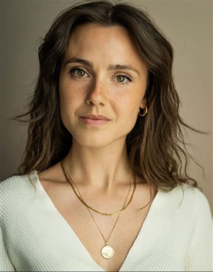 Samantha Sloyan Net Worth