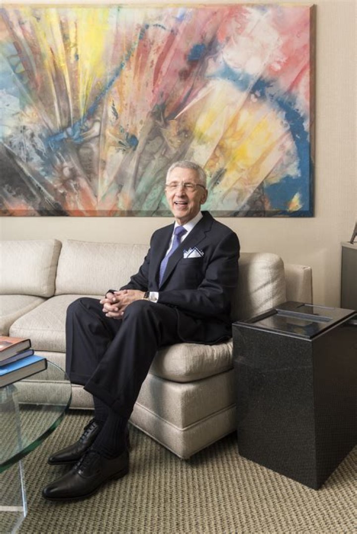 Sanford Greenberg Net Worth