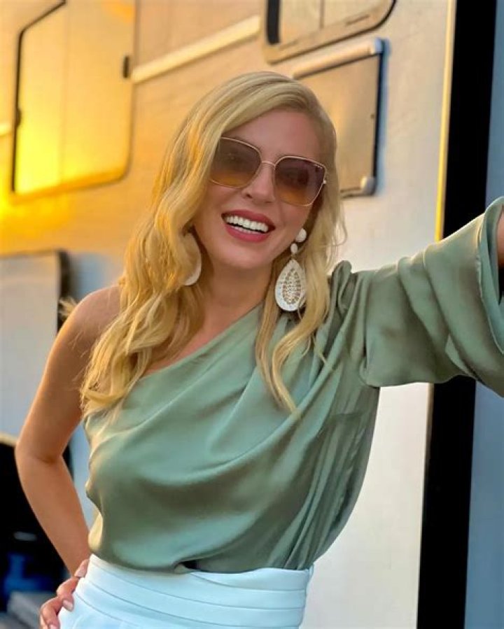 Simge Selçuk Net Worth