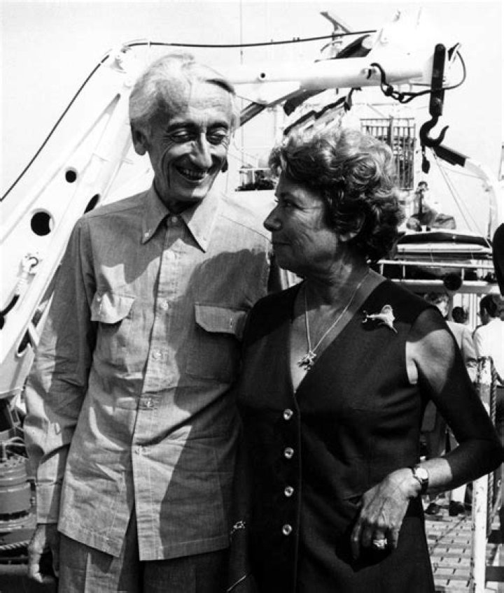 Simone Cousteau Net Worth