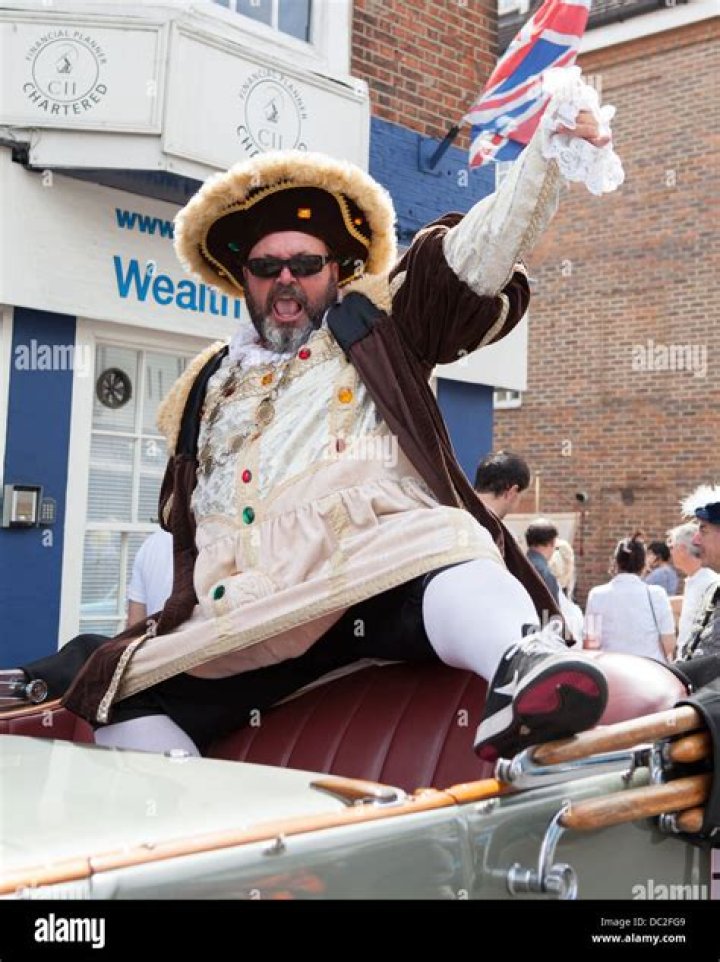 Sion Tudor Owen Net Worth