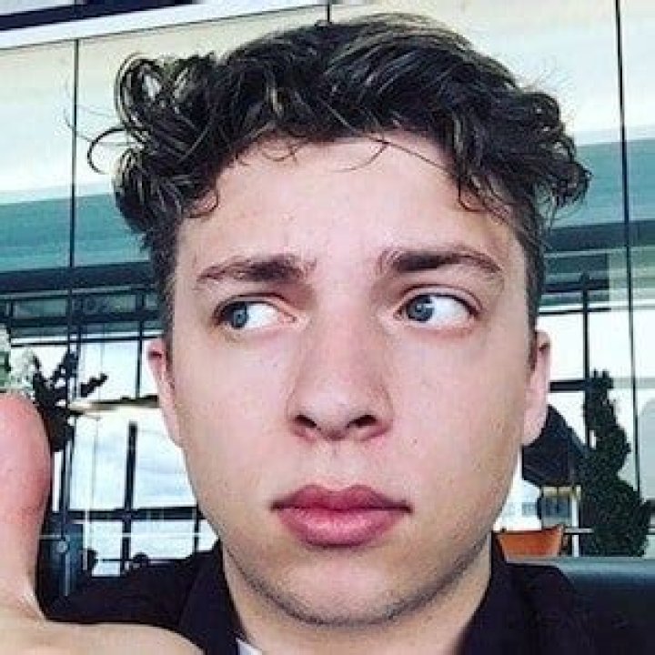 Slogoman (Josh Temple) Bio, Wiki, Age, Family, Girlfriend, YouTube and Net Worth