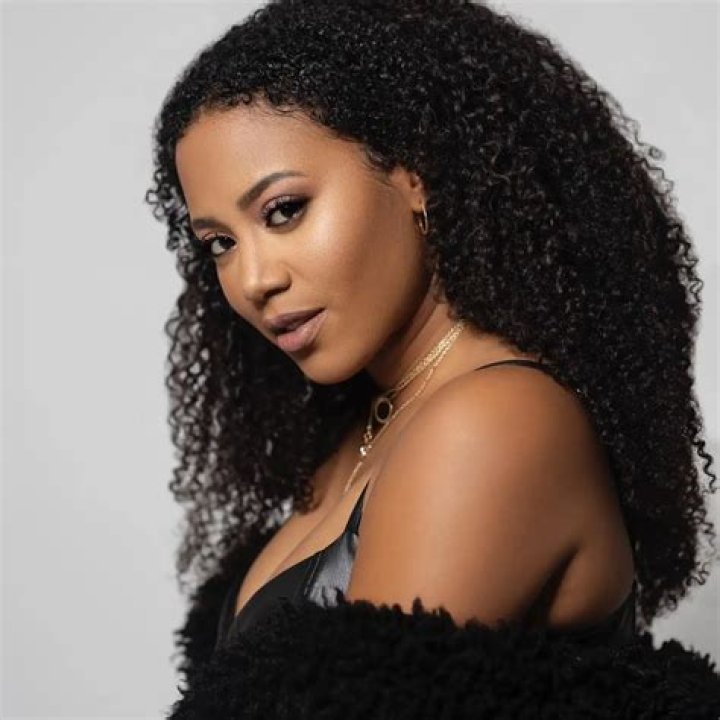 Stephanie Charles Net Worth