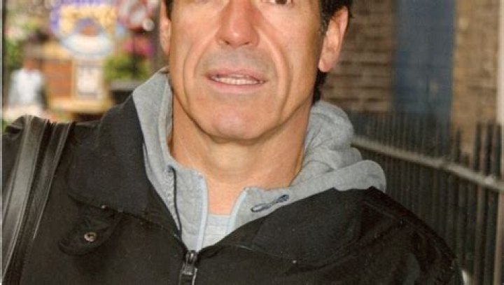 Steven Hartley Net Worth