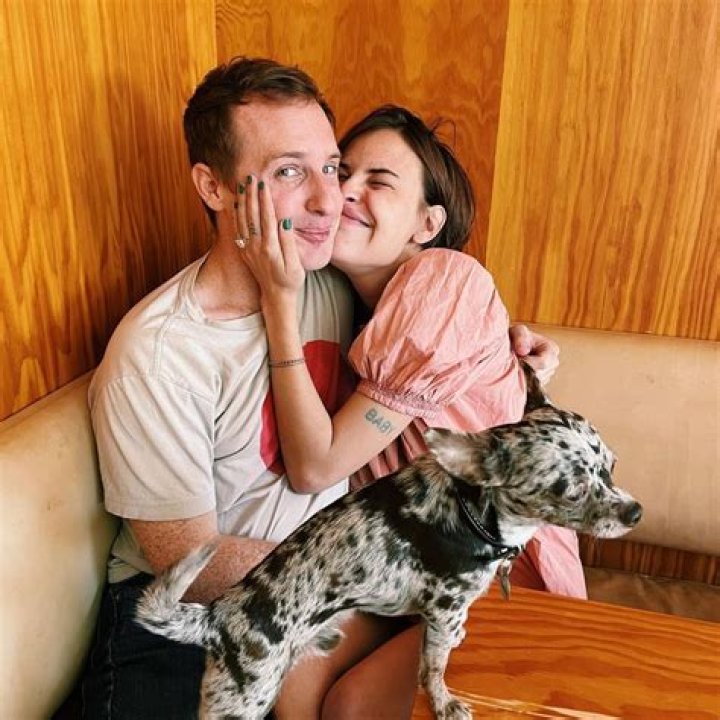 
Tallulah Willis Husband Dillon Buss, Dating Timeline Age And Instagram 